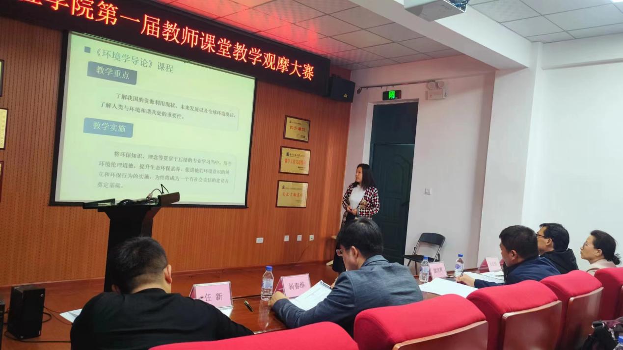 605acf0b622f9c08274aa440284813a